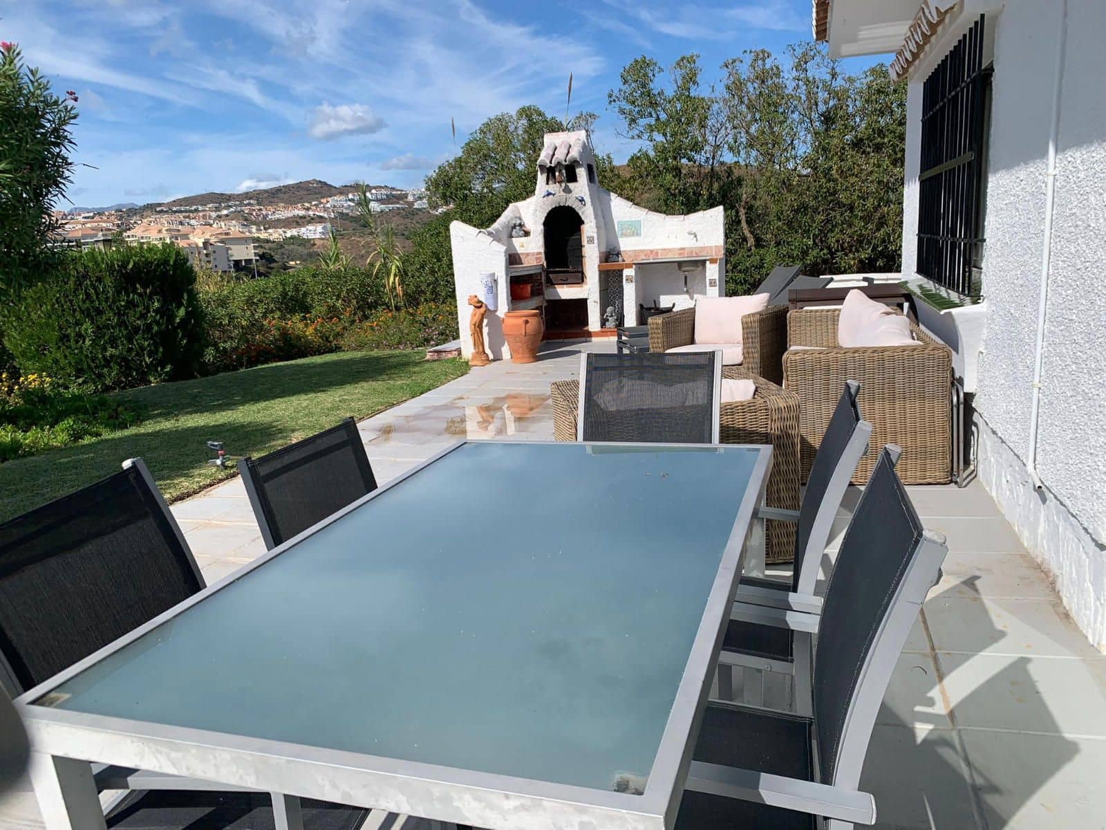 3 soveværelse Villa til salg i La Cala de Mijas med garage - € 693.500 (Ref: 9711922)