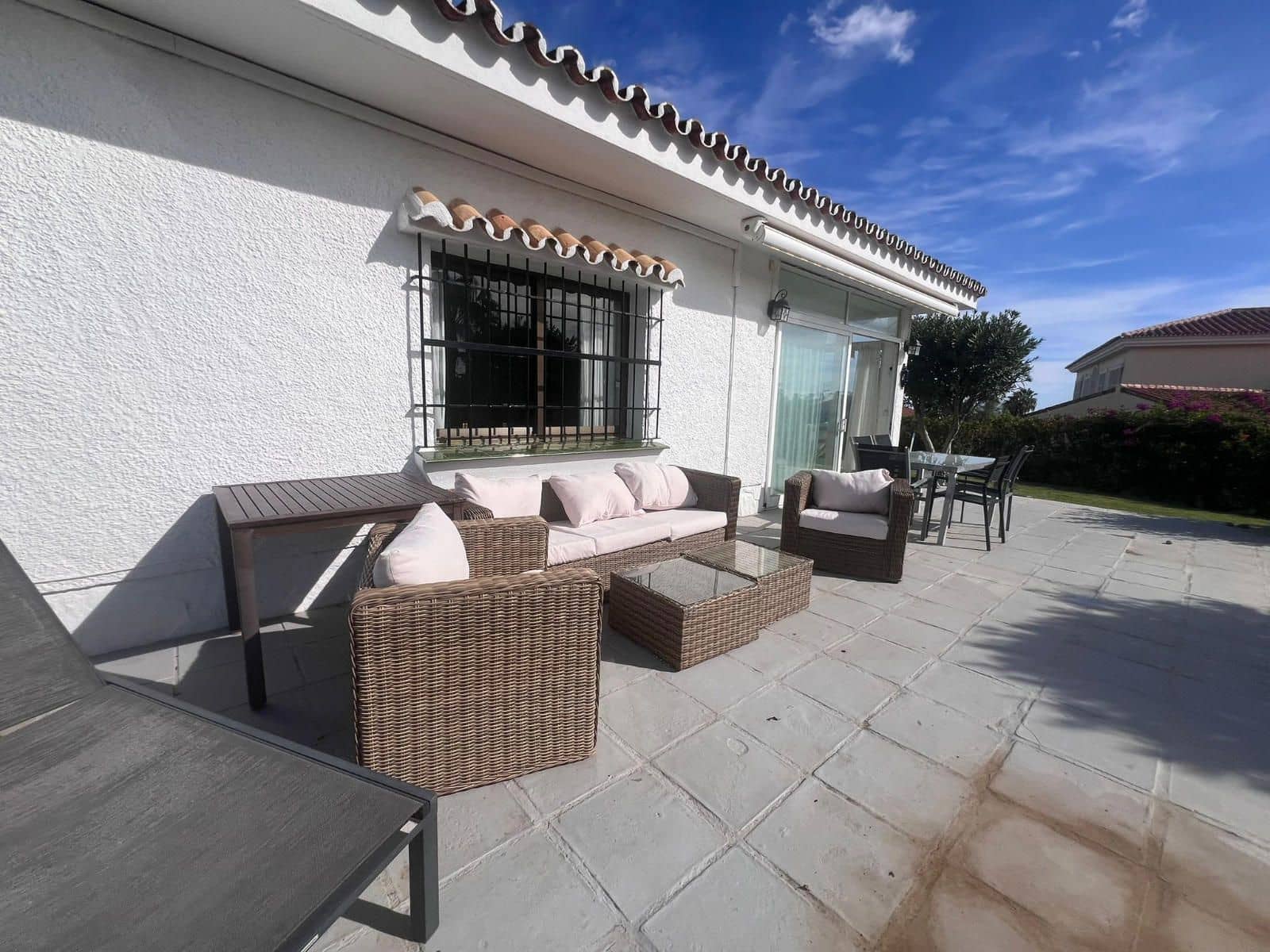 3 soveværelse Villa til salg i La Cala de Mijas med garage - € 693.500 (Ref: 9711922)