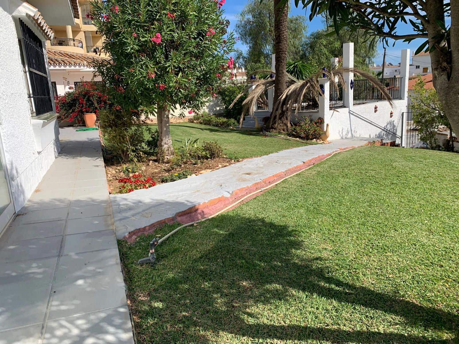 3 soveværelse Villa til salg i La Cala de Mijas med garage - € 693.500 (Ref: 9711922)