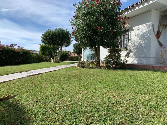 Chalet de 3 habitaciones en La Cala de Mijas, Mijas en venta con garaje - 693.500 € (Ref: 9711922)