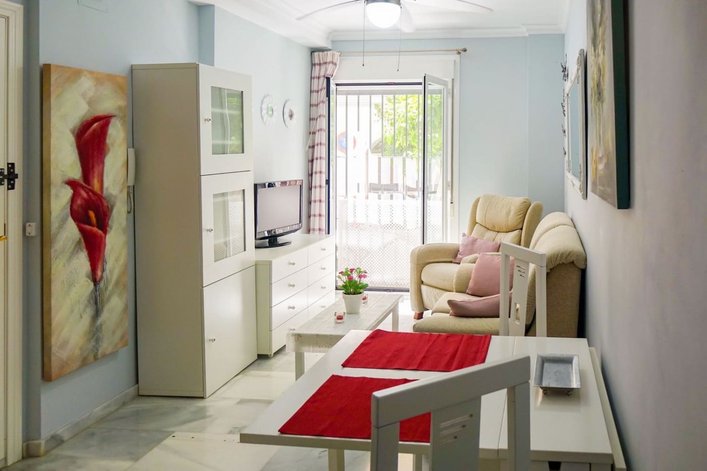 Piso de 2 habitaciones en Fuengirola en alquiler - 900 € (Ref: 9729310)