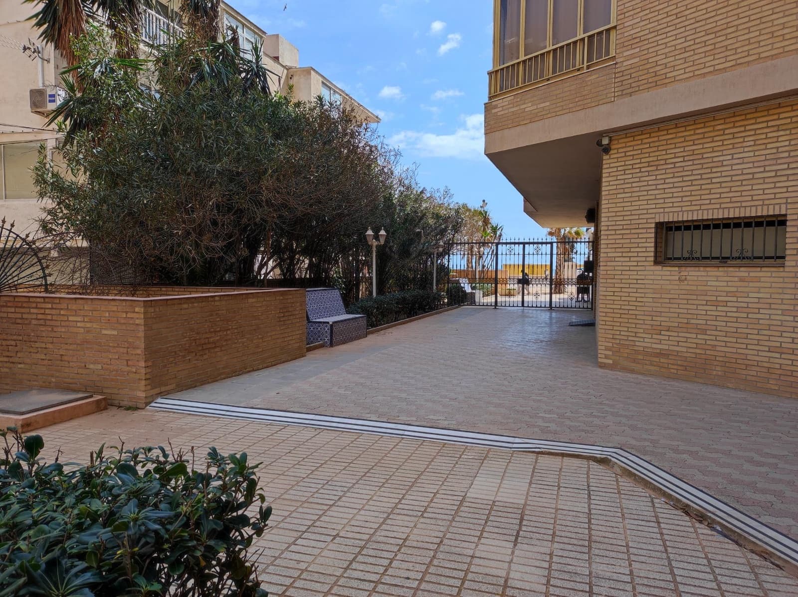3 quarto Apartamento para arrendar em Fuengirola com garagem - 1 700 € (Ref: 9741703)