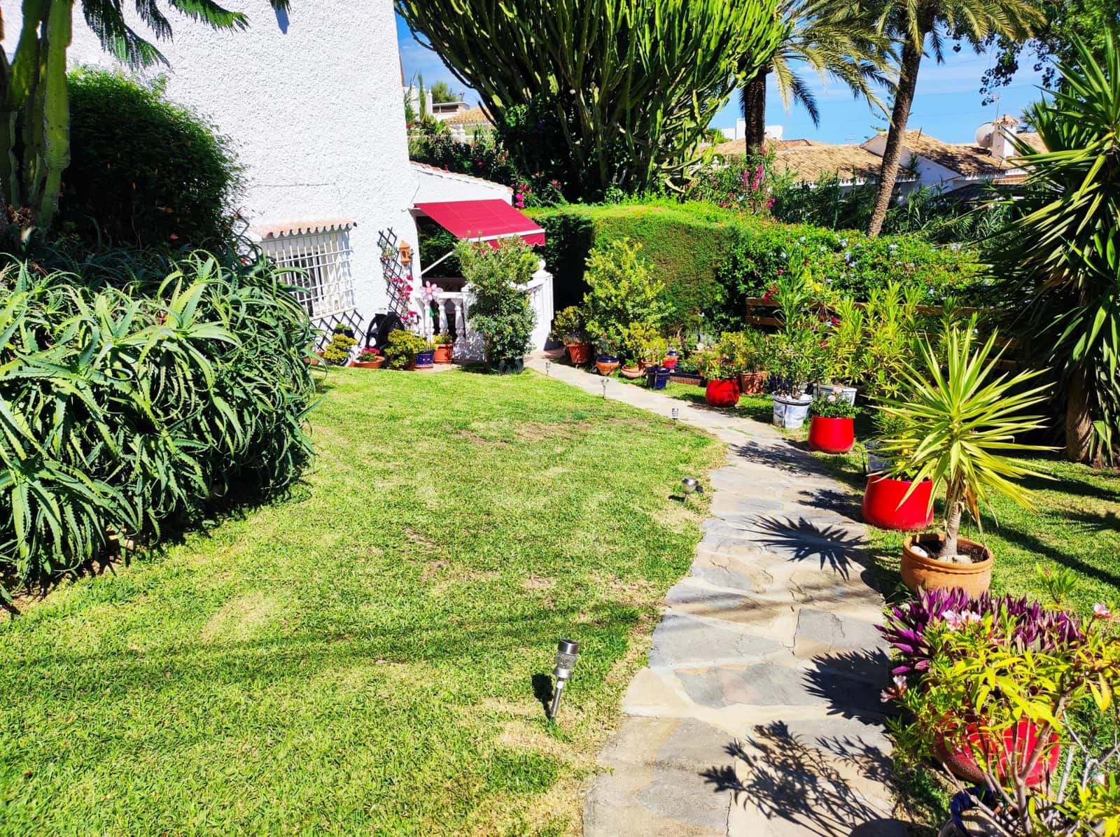 2 sypialnia Apartament do wynajęcia w Benalmadena z basenem - 1 500 € (Ref: 9741704)