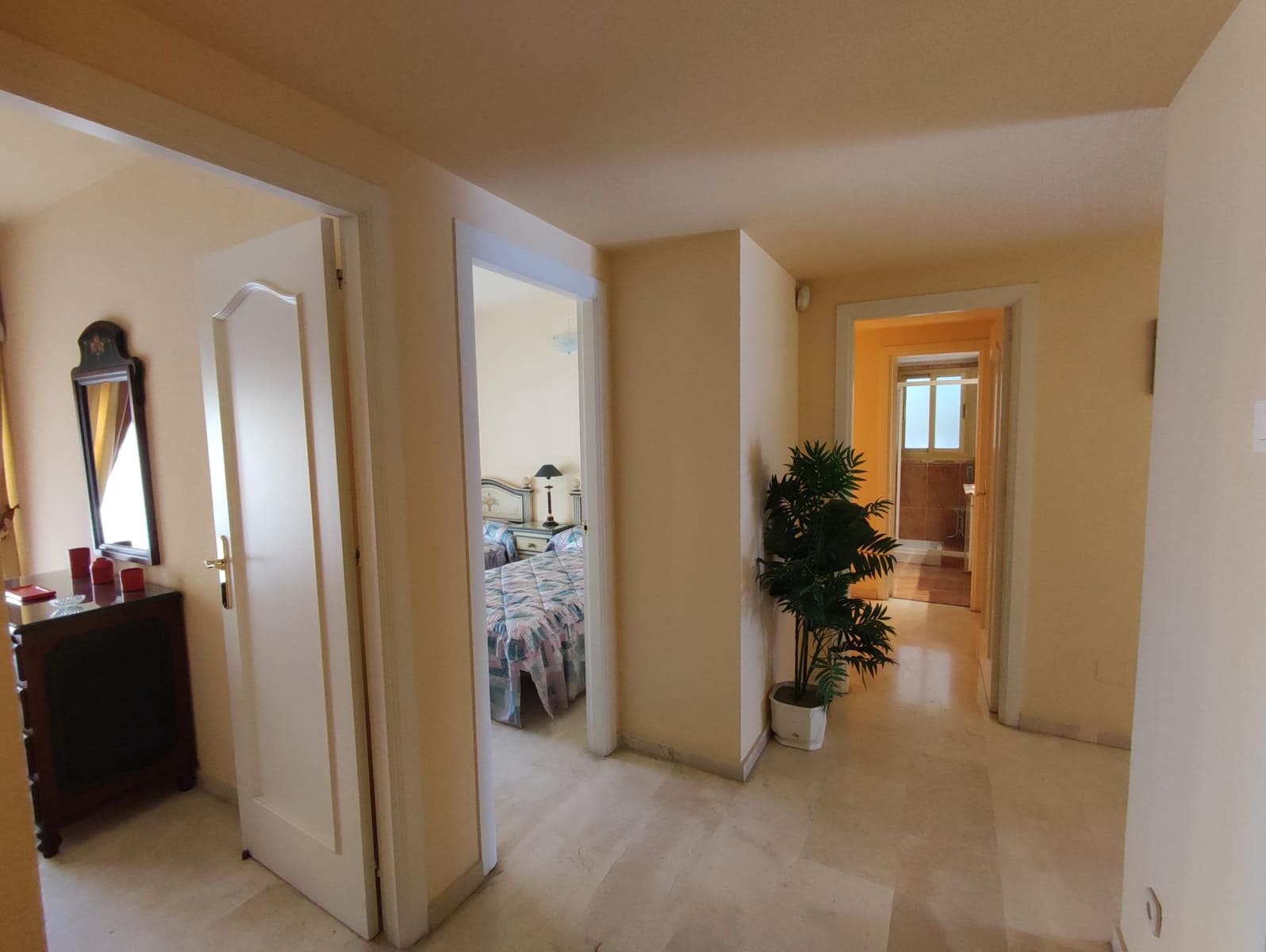 3 soverom Leilighet til leie i Fuengirola med garasje - € 1 700 (Ref: 9741705)