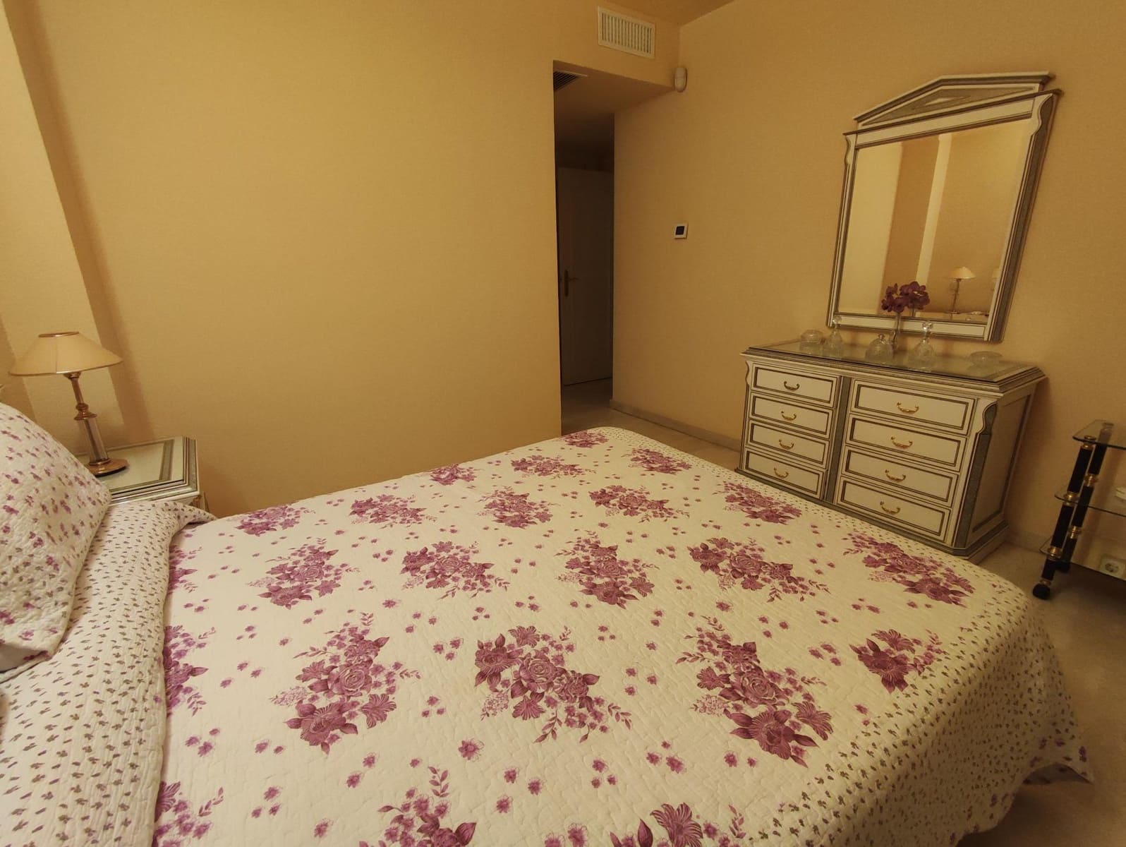 3 soverom Leilighet til leie i Fuengirola med garasje - € 1 700 (Ref: 9741705)