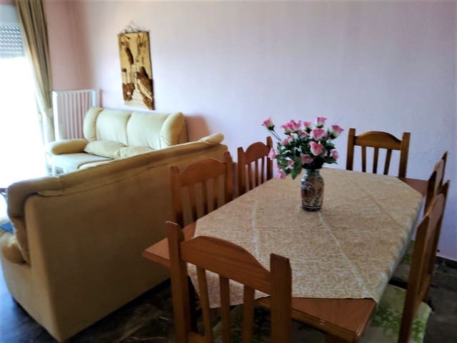 3 bedroom Flat for rent in Fuengirola - € 1,700 (Ref: 9741706)