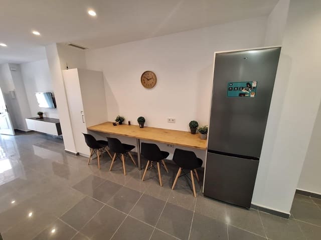 1 soveværelse Lejlighed til leje i Arroyo de la Miel, Benalmádena - € 1.000 (Ref: 9761931)