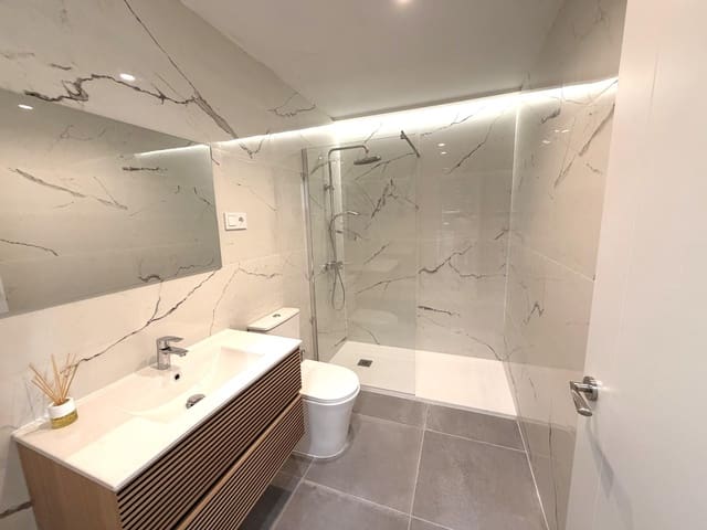 1 soveværelse Lejlighed til salg i Torremolinos - € 248.000 (Ref: 9778065)