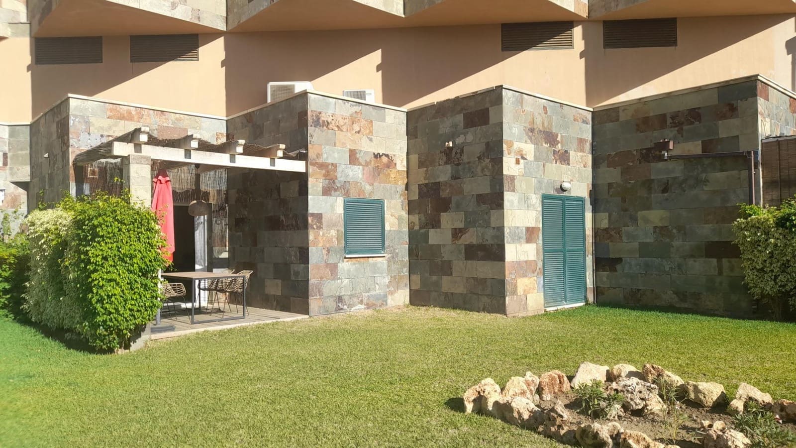 2 soveværelse Lejlighed til salg i Fuengirola med swimmingpool garage - € 389.000 (Ref: 9783551)