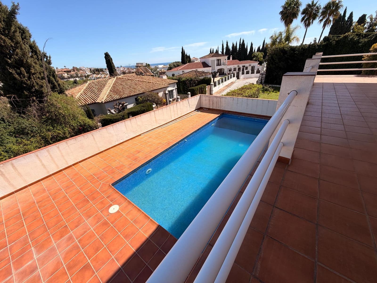 7 bedroom Villa for sale in Mijas with pool garage - € 1,550,000 (Ref: 9784059)