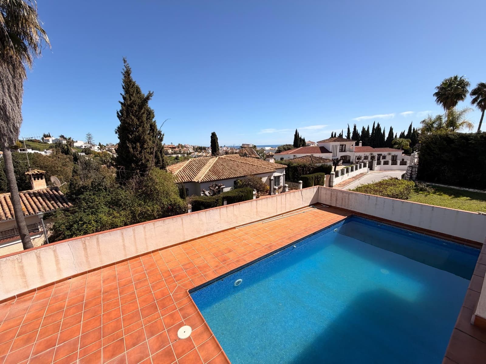 7 bedroom Villa for sale in Mijas with pool garage - € 1,550,000 (Ref: 9784059)