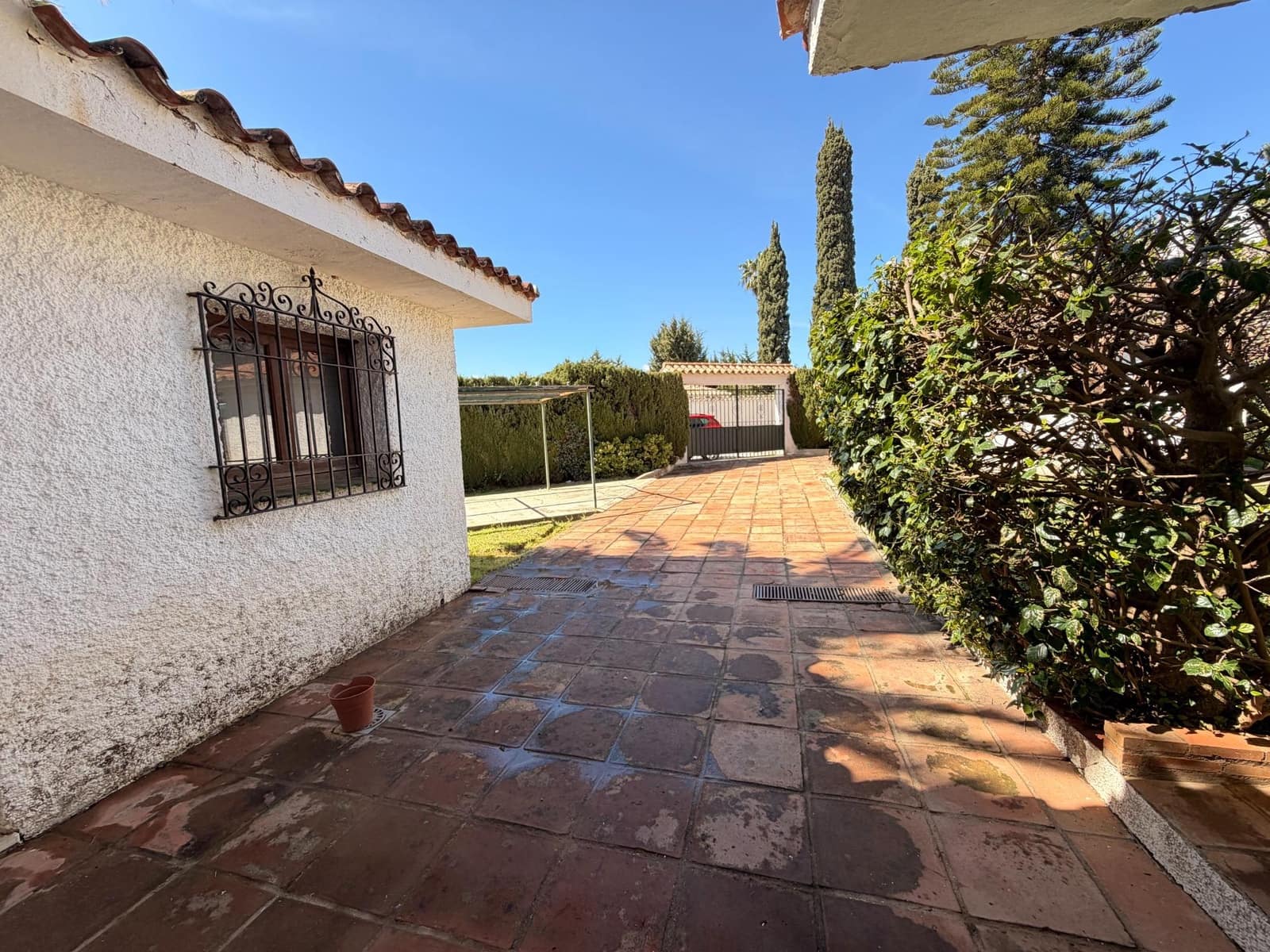 7 bedroom Villa for sale in Mijas with pool garage - € 1,550,000 (Ref: 9784059)