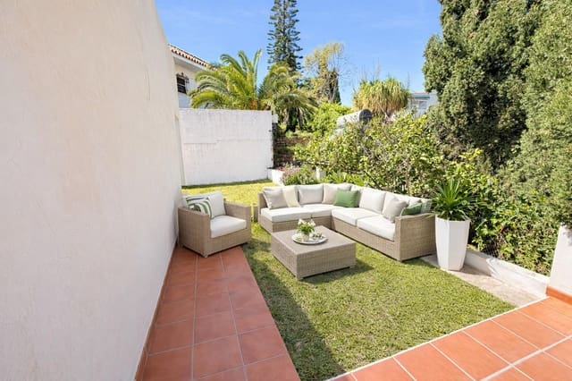 7 chambre Villa/Maison à vendre à Mijas avec piscine garage - 1 300 000 € (Ref: 9784059)