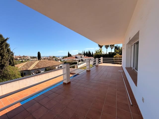 7 chambre Villa/Maison à vendre à Mijas avec piscine garage - 1 300 000 € (Ref: 9784059)