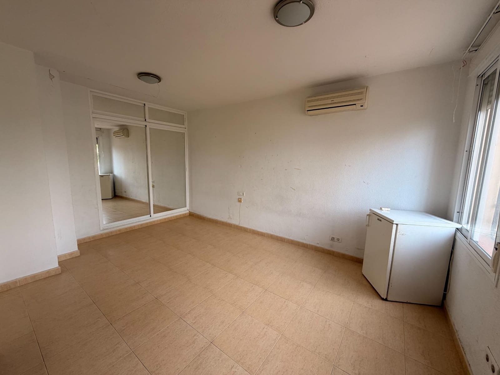 Studio for sale in Torrequebrada with pool - € 110,000 (Ref: 9826650)