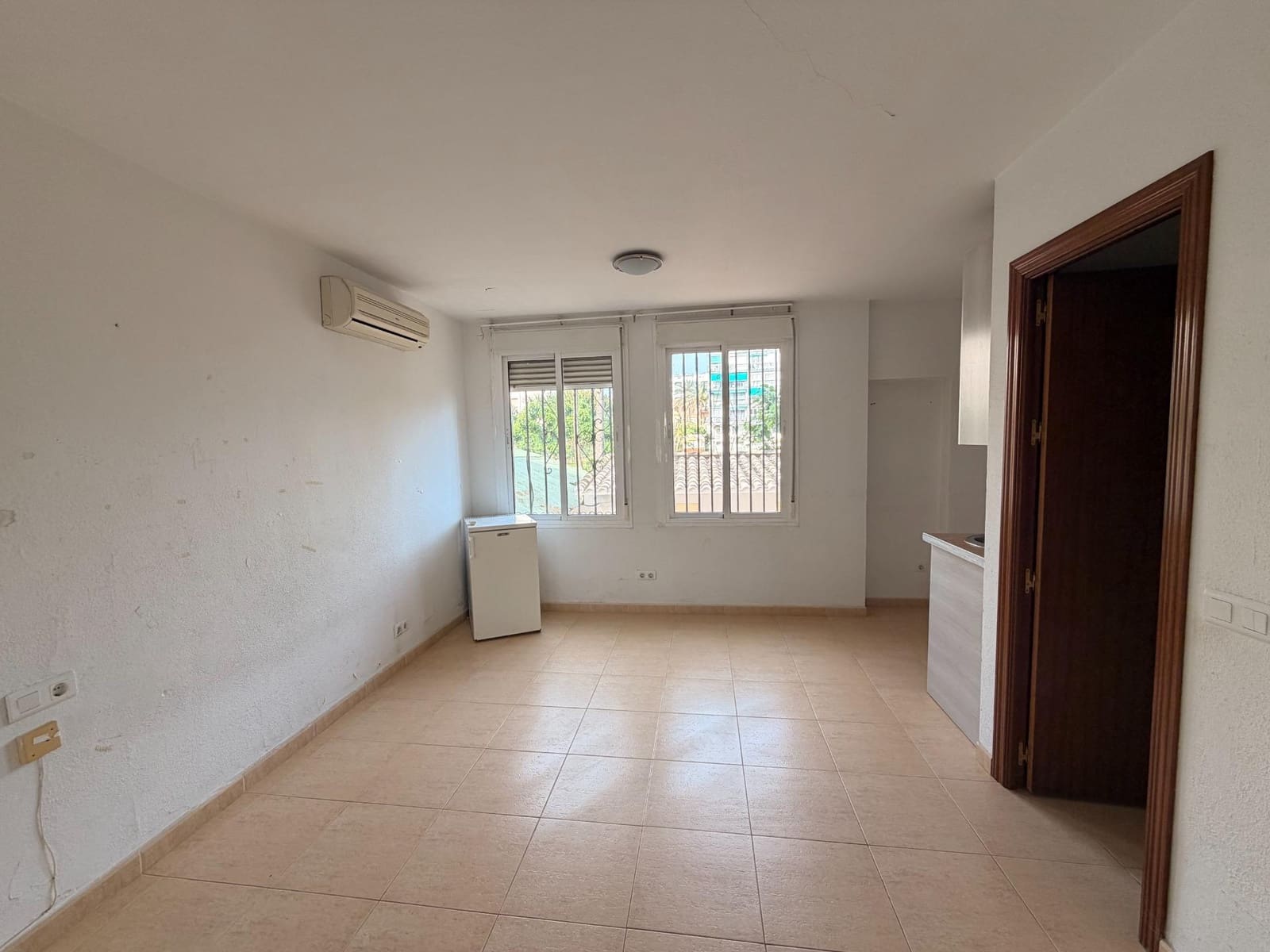 Studio for sale in Torrequebrada with pool - € 110,000 (Ref: 9826650)