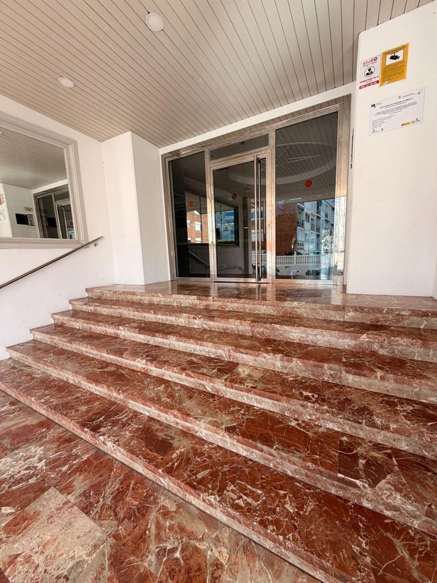 Studio à vendre à Torrequebrada avec piscine garage - 130 000 € (Ref: 9826650)
