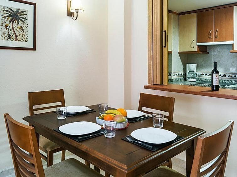 1 bedroom Apartment for rent in Torrequebrada with pool garage - € 1,200 (Ref: 9827153)