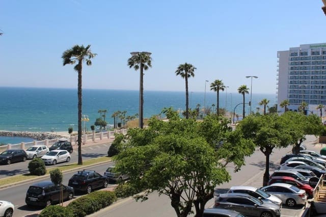 1 soverom Leilighet til leie i Hacienda Torrequebrada, Benalmádena med svømmebasseng garasje - € 1 200 (Ref: 9827153)
