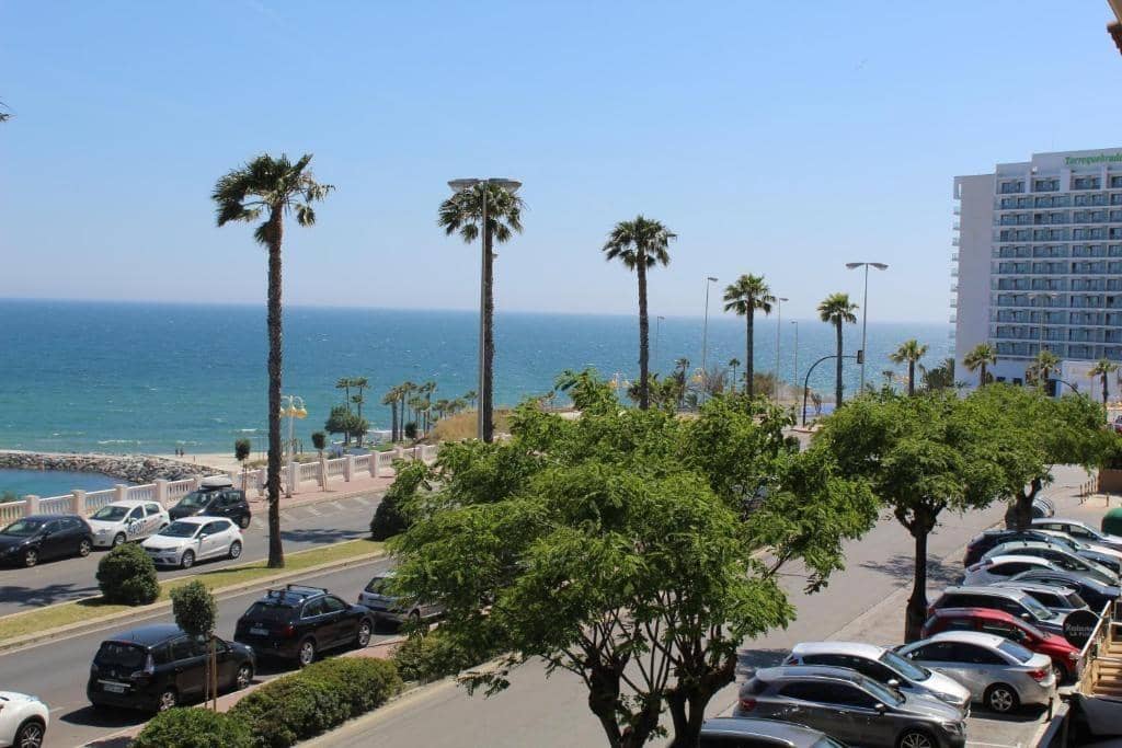 Apartamento de 1 habitación en Torrequebrada en alquiler con piscina garaje - 1.200 € (Ref: 9827153)