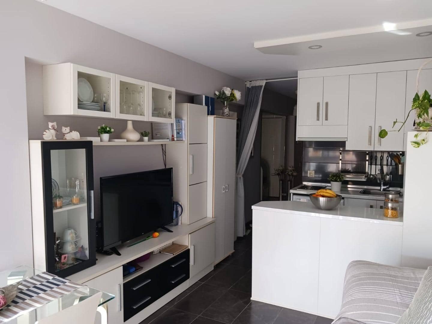 1 bedroom Studio for rent in Benalmadena with pool - € 850 (Ref: 9861841)