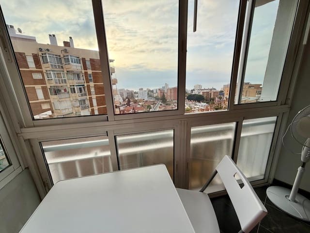 1 bedroom Studio for rent in Benalmádena with pool - € 850 (Ref: 9861841)