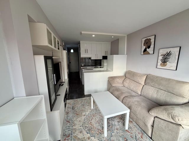 1 bedroom Studio for rent in Benalmádena with pool - € 850 (Ref: 9861841)