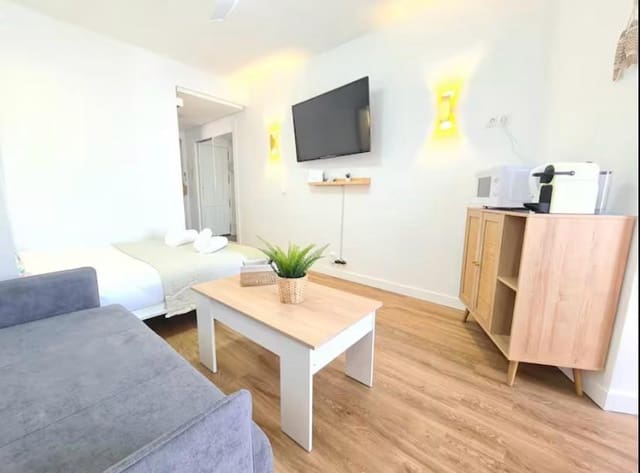 Estudio en Cortijo Torrequebrada, Benalmádena en alquiler con piscina - 800 € (Ref: 9997099)