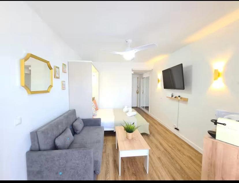 Estudio en Torrequebrada en alquiler con piscina - 800 € (Ref: 9997099)