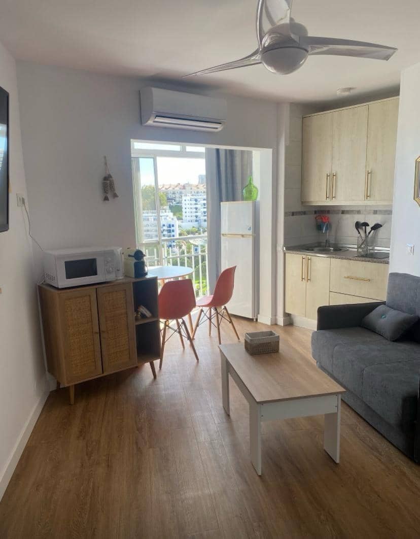 Estudio en Torrequebrada en alquiler con piscina - 800 € (Ref: 9997099)