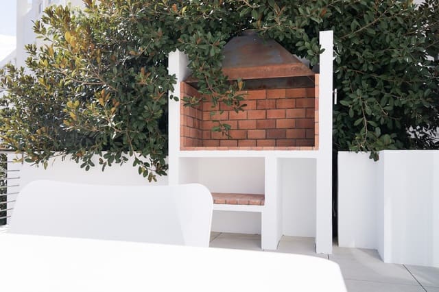 5 Zimmer Villa zu verkaufen in Altea mit Pool - 1.147.861 € (Ref: 8239140)