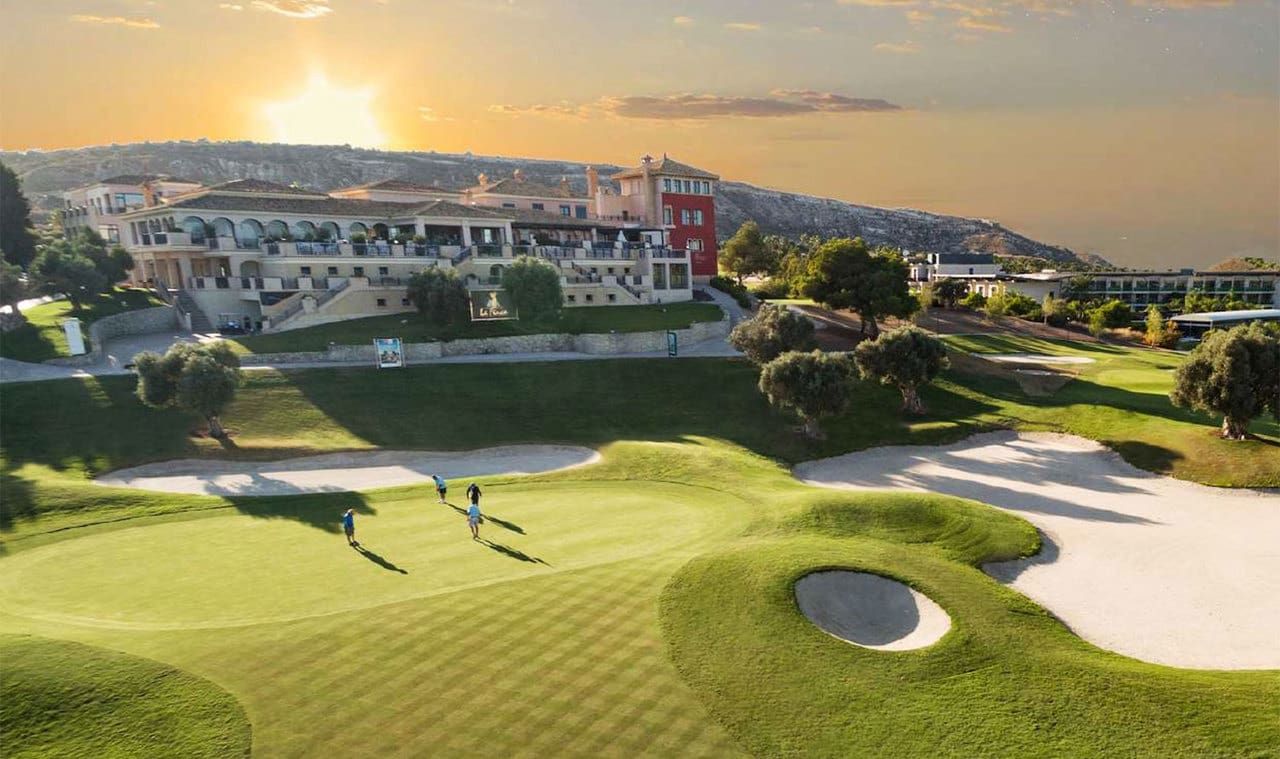 3 bedroom Villa for sale in Algorfa with pool garage - € 625,000 (Ref: 8243956)