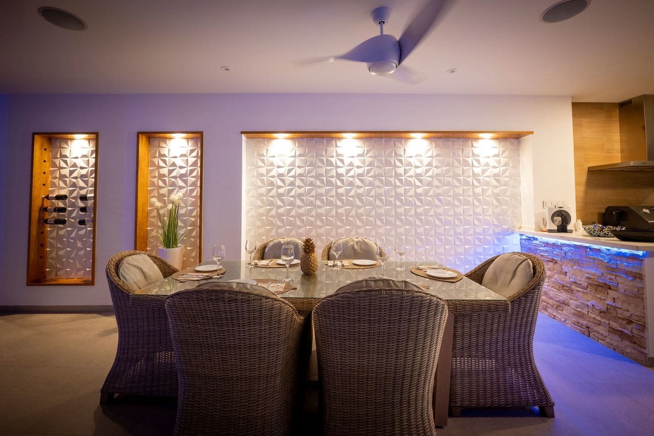 4 bedroom Villa for sale in Avileses with pool garage - € 1,850,000 (Ref: 8418619)