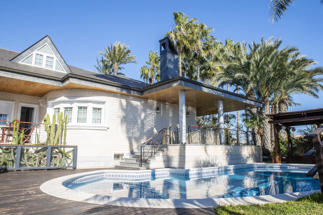 5 makuuhuone Huvila myytävänä paikassa San Pedro del Pinatar mukana uima-altaan 
autotalli - 1 299 000 € (Ref: 8826866)