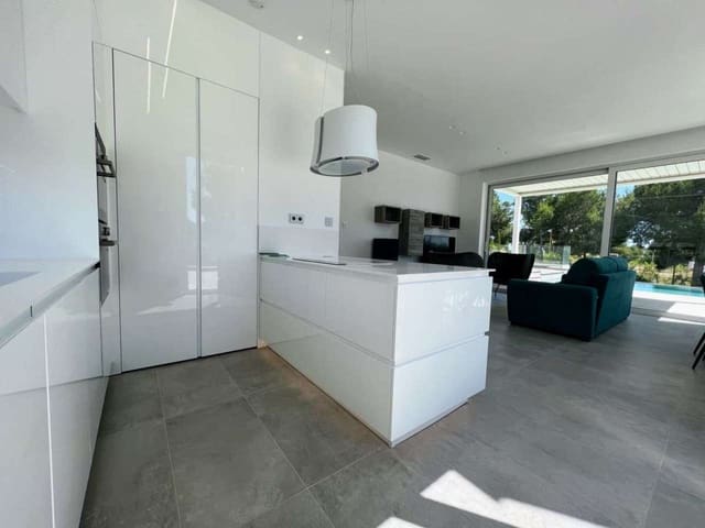 3 quarto Moradia para venda em Las Colinas Golf, Orihuela com piscina garagem - 695 000 € (Ref: 8879120)