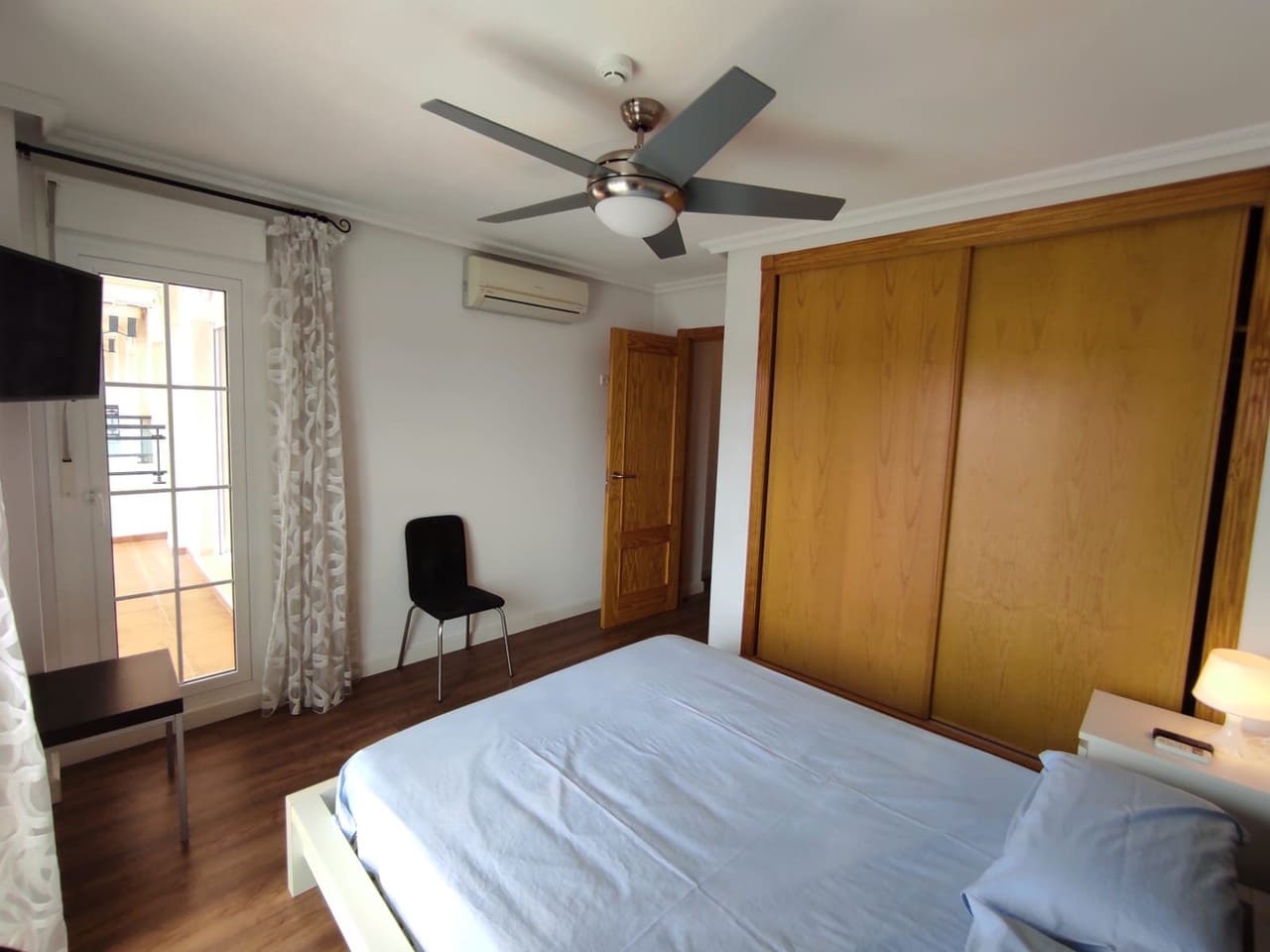 2 bedroom Apartment for sale in Pilar de la Horadada with pool - € 349,000 (Ref: 8888232)