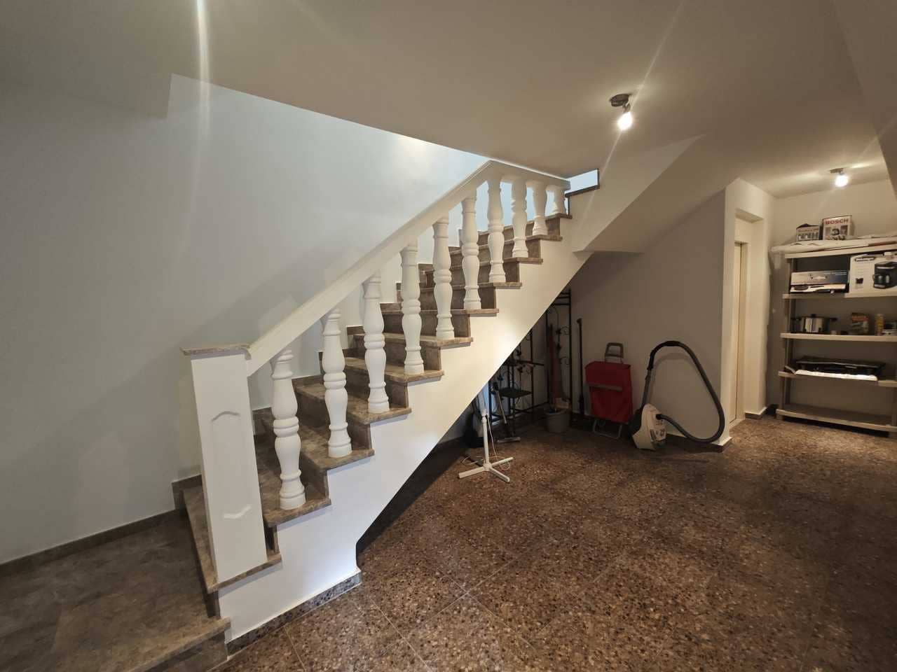 3 bedroom Villa for sale in Altea with pool garage - € 690,000 (Ref: 8897386)