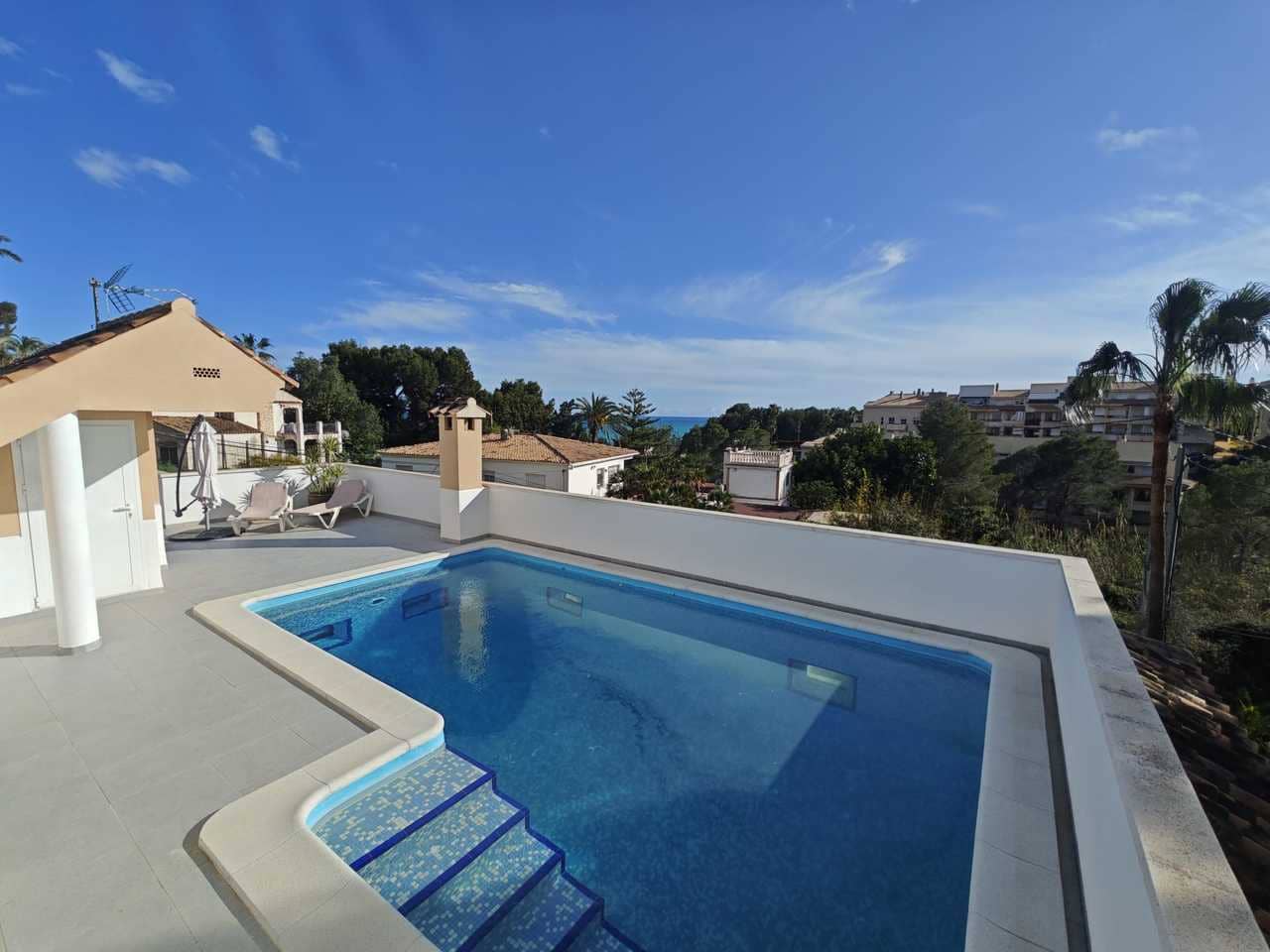 3 bedroom Villa for sale in Altea with pool garage - € 690,000 (Ref: 8897386)
