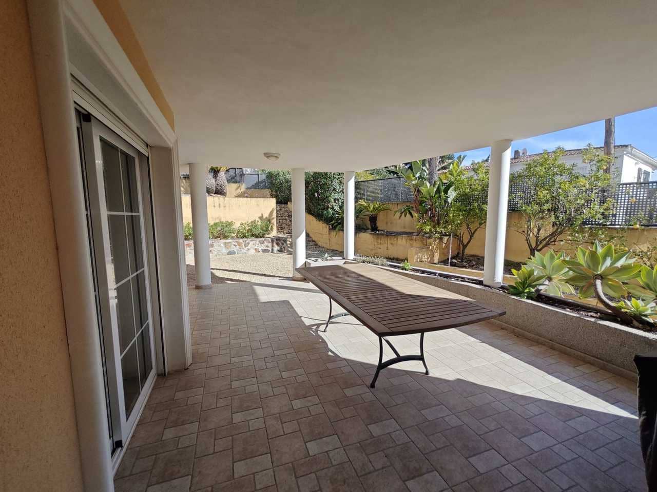 3 bedroom Villa for sale in Altea with pool garage - € 690,000 (Ref: 8897386)