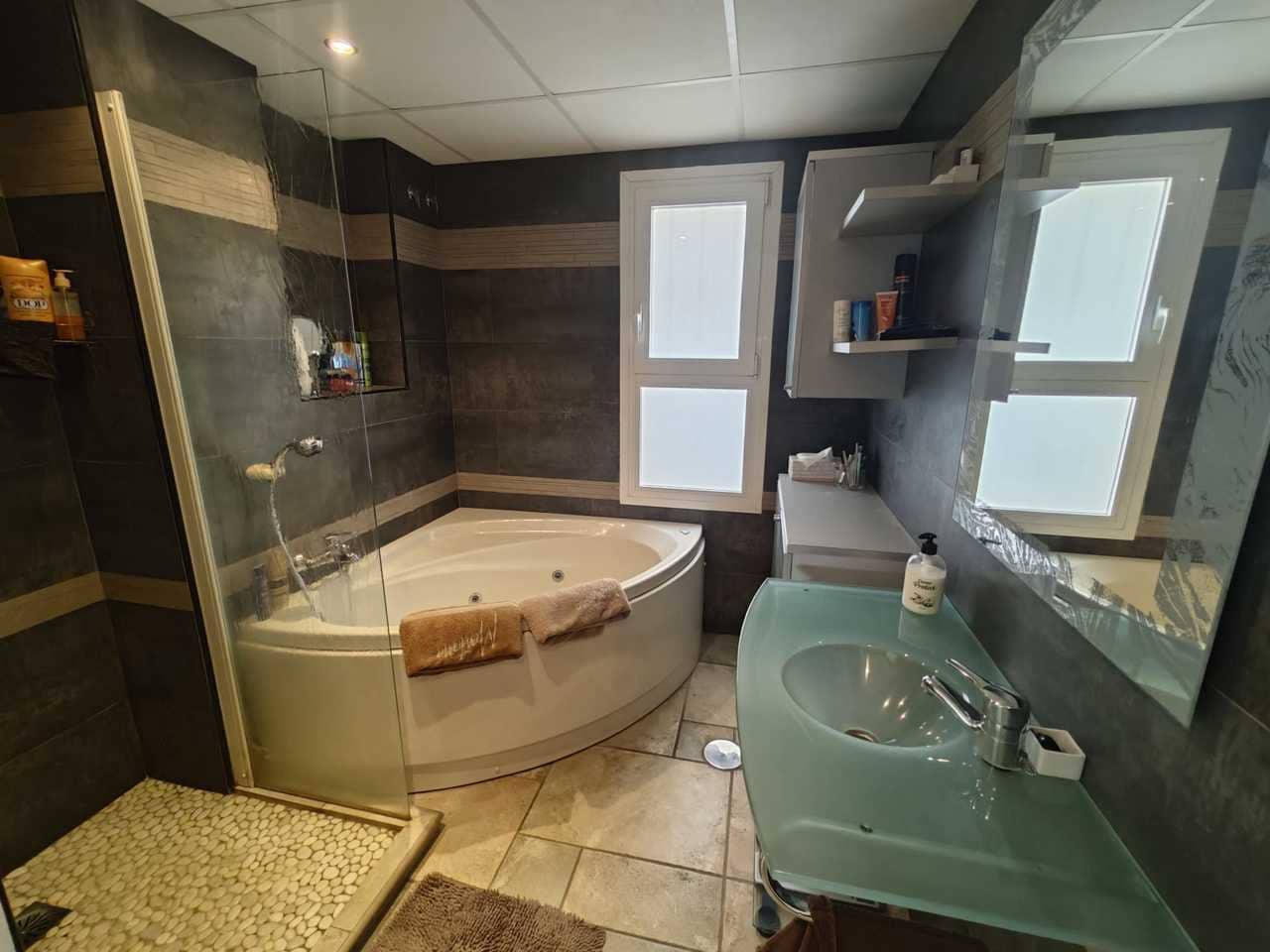 3 bedroom Villa for sale in Altea with pool garage - € 690,000 (Ref: 8897386)