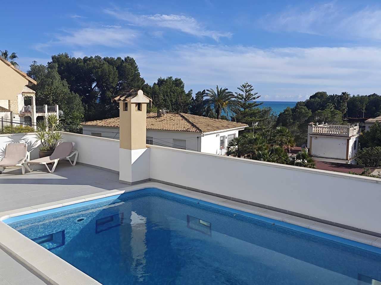 3 bedroom Villa for sale in Altea with pool garage - € 690,000 (Ref: 8897386)