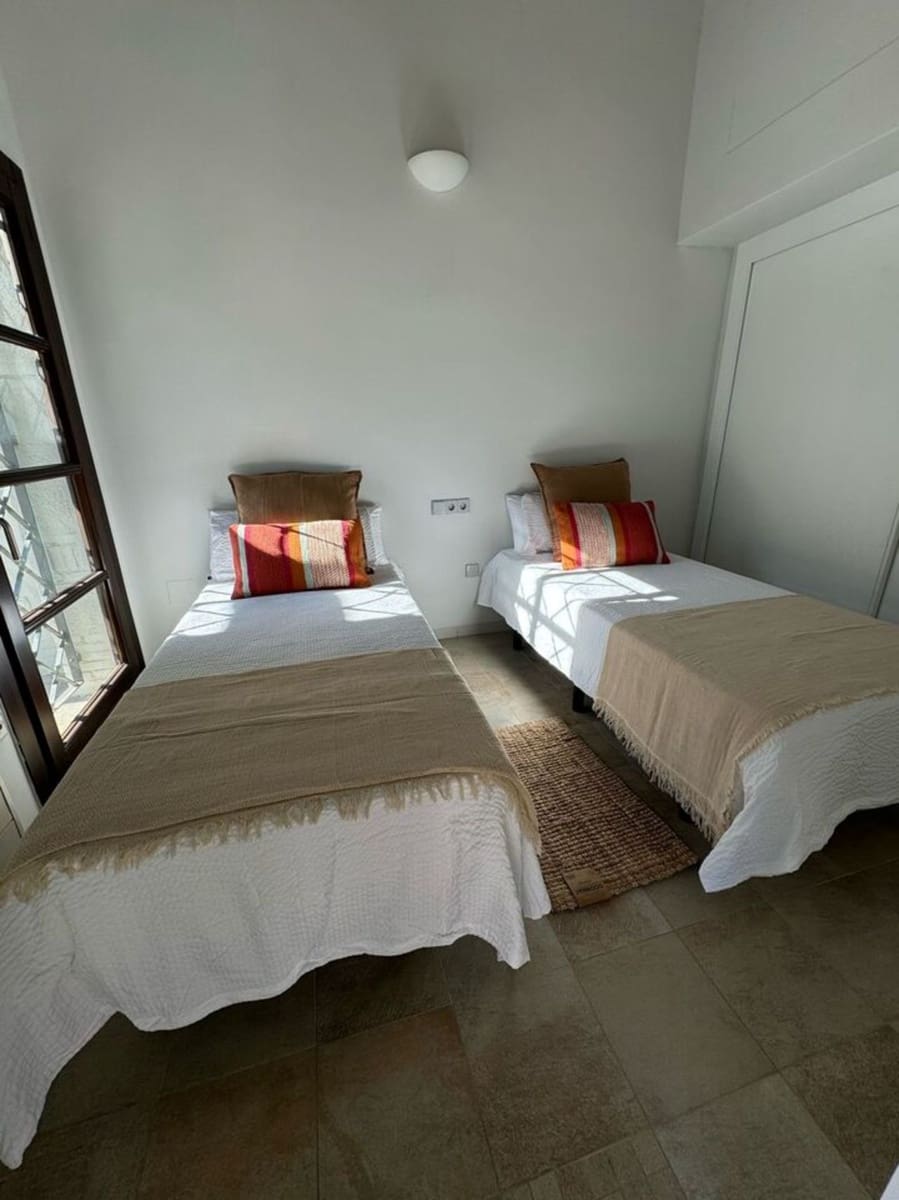 2 makuuhuone Huvila myytävänä paikassa Sucina mukana uima-altaan - 298 000 € (Ref: 8958220)