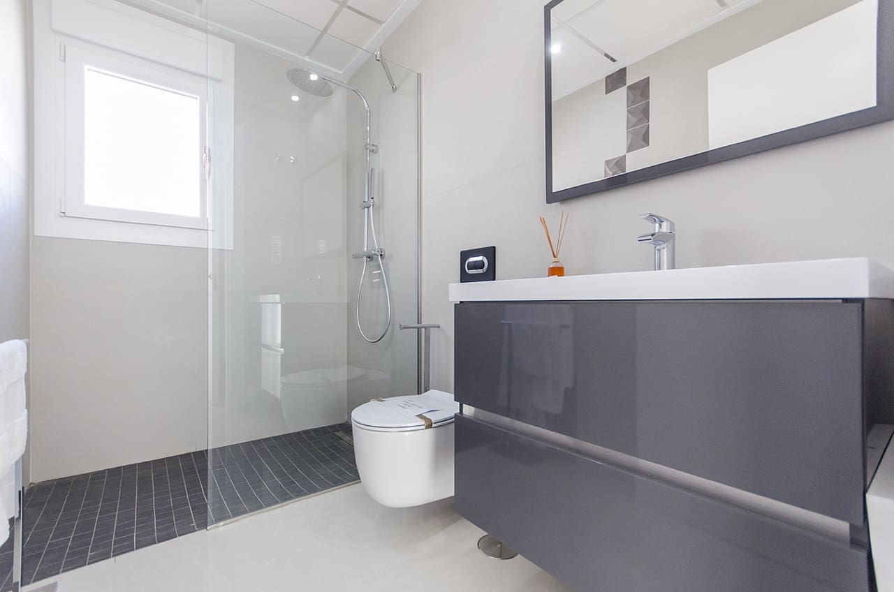 3 bedroom Villa for sale in Los Montesinos with pool garage - € 480,000 (Ref: 8983410)