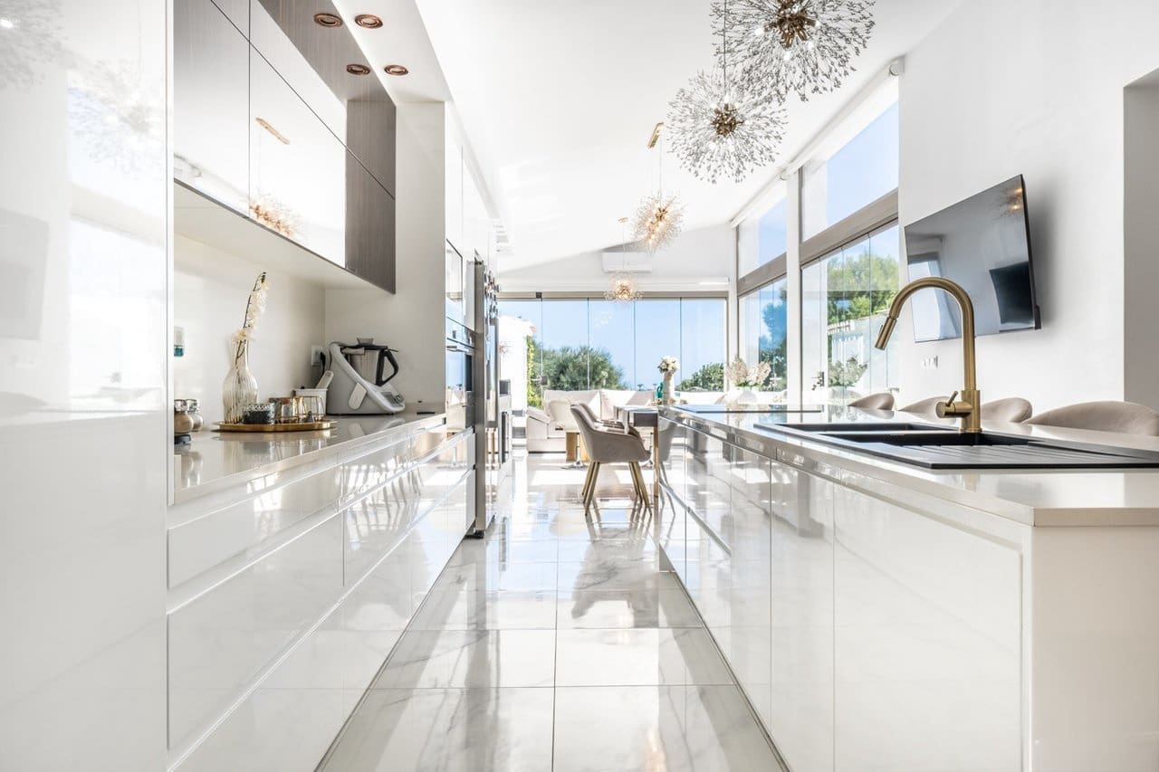 5 chambre Villa/Maison à vendre à Banos y Mendigo avec piscine - 950 000 € (Ref: 9150795)