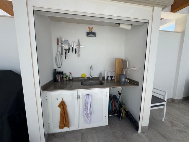 2 sypialnia Penthouse na sprzedaż w Pilar de la Horadada z basenem garażem - 330 000 € (Ref: 9161620)
