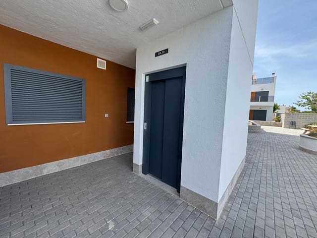 2 sypialnia Penthouse na sprzedaż w Pilar de la Horadada z basenem garażem - 330 000 € (Ref: 9161620)
