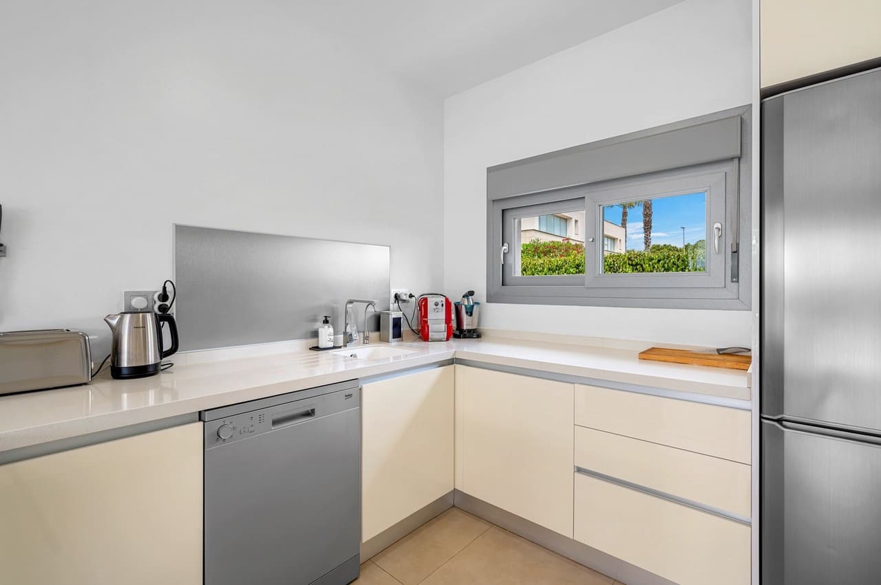 3 soveværelse Villa til salg i Orihuela med swimmingpool - € 479.000 (Ref: 9163044)