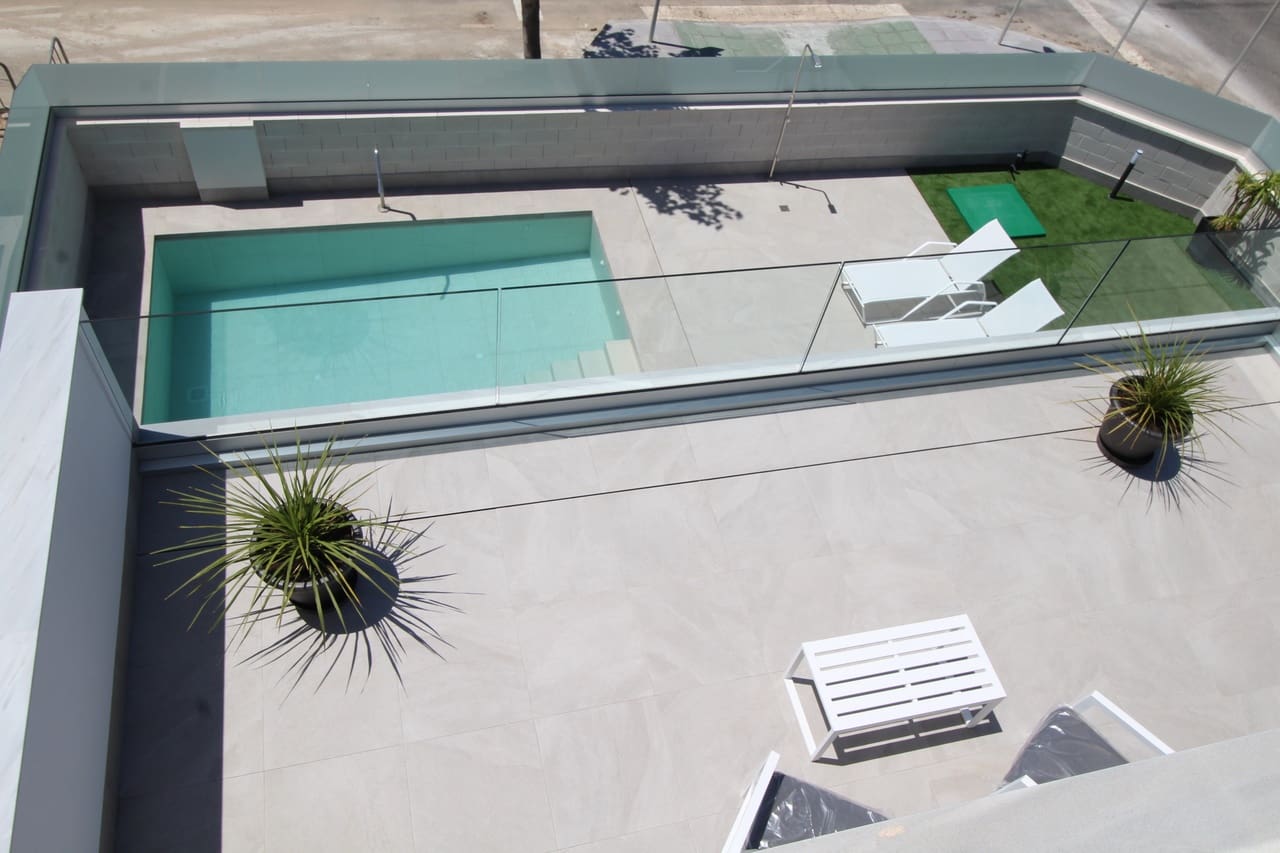 3 soveværelse Villa til salg i Pilar de la Horadada med swimmingpool garage - € 725.000 (Ref: 9168181)