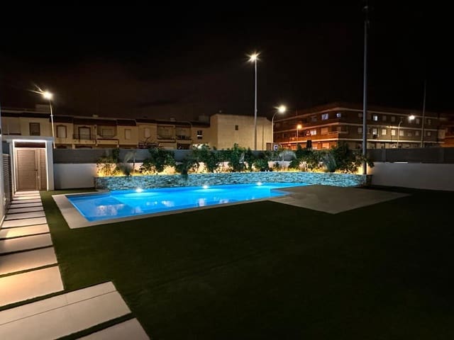 2 soveværelse Lejlighed til salg i San Pedro del Pinatar ciudad, San Pedro del Pinatar med swimmingpool garage - € 335.000 (Ref: 9267548)
