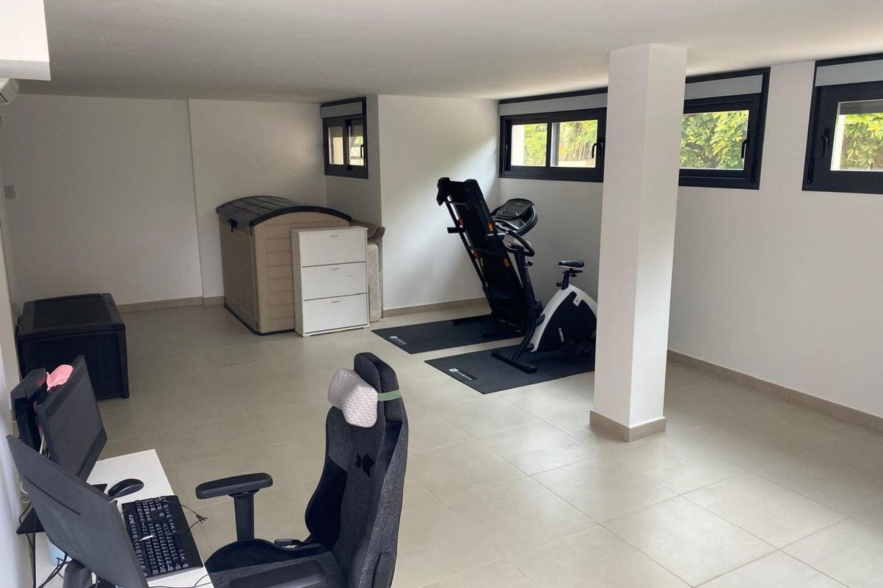 3 sypialnia Willa na sprzedaż w La Nucia z basenem garażem - 585 000 € (Ref: 9404538)